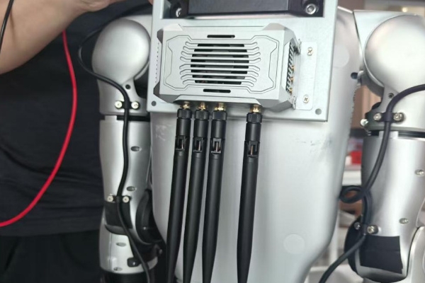 图为科技助力顶尖算法团队解锁宇树机器人应用